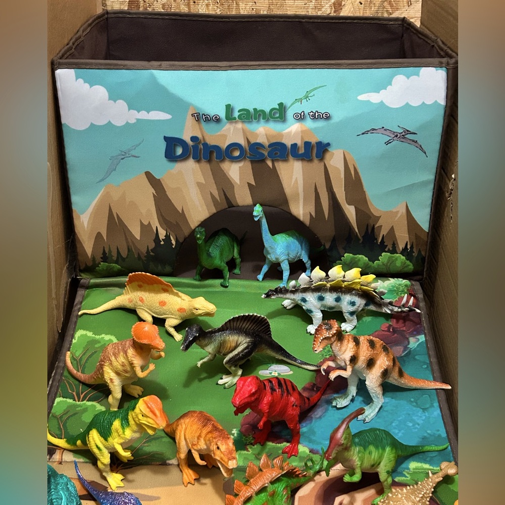 The Land of the Dinosaur,cube storage,Dino cave,rollout play mat, 22 Dinosaurs